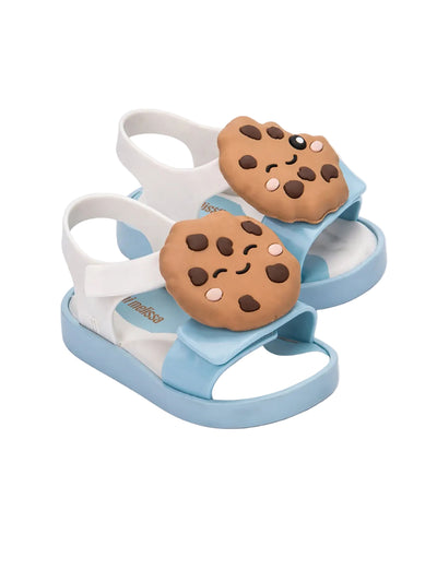 Sandal with cookie detail
