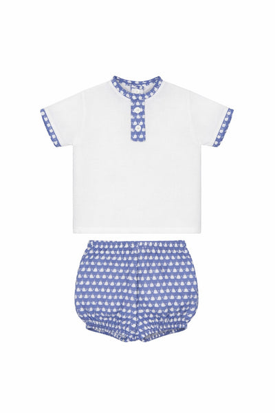 Linen outfit with small whale print